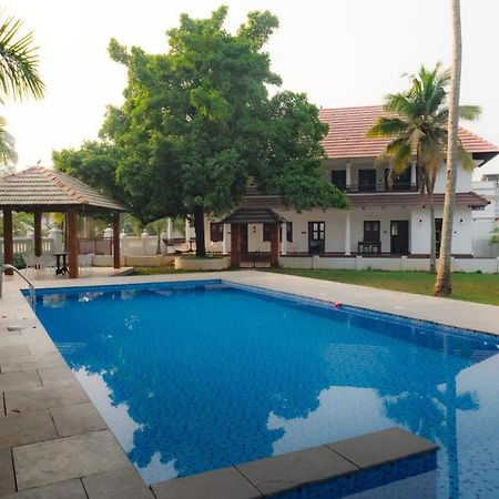 Tamarind Heritage Holiday Home 앙가말리 외부 사진
