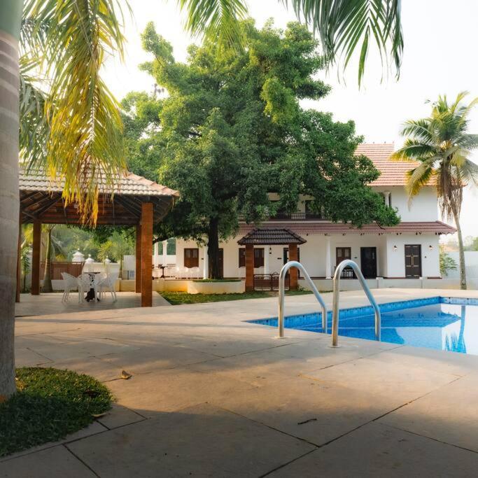 Tamarind Heritage Holiday Home 앙가말리 외부 사진