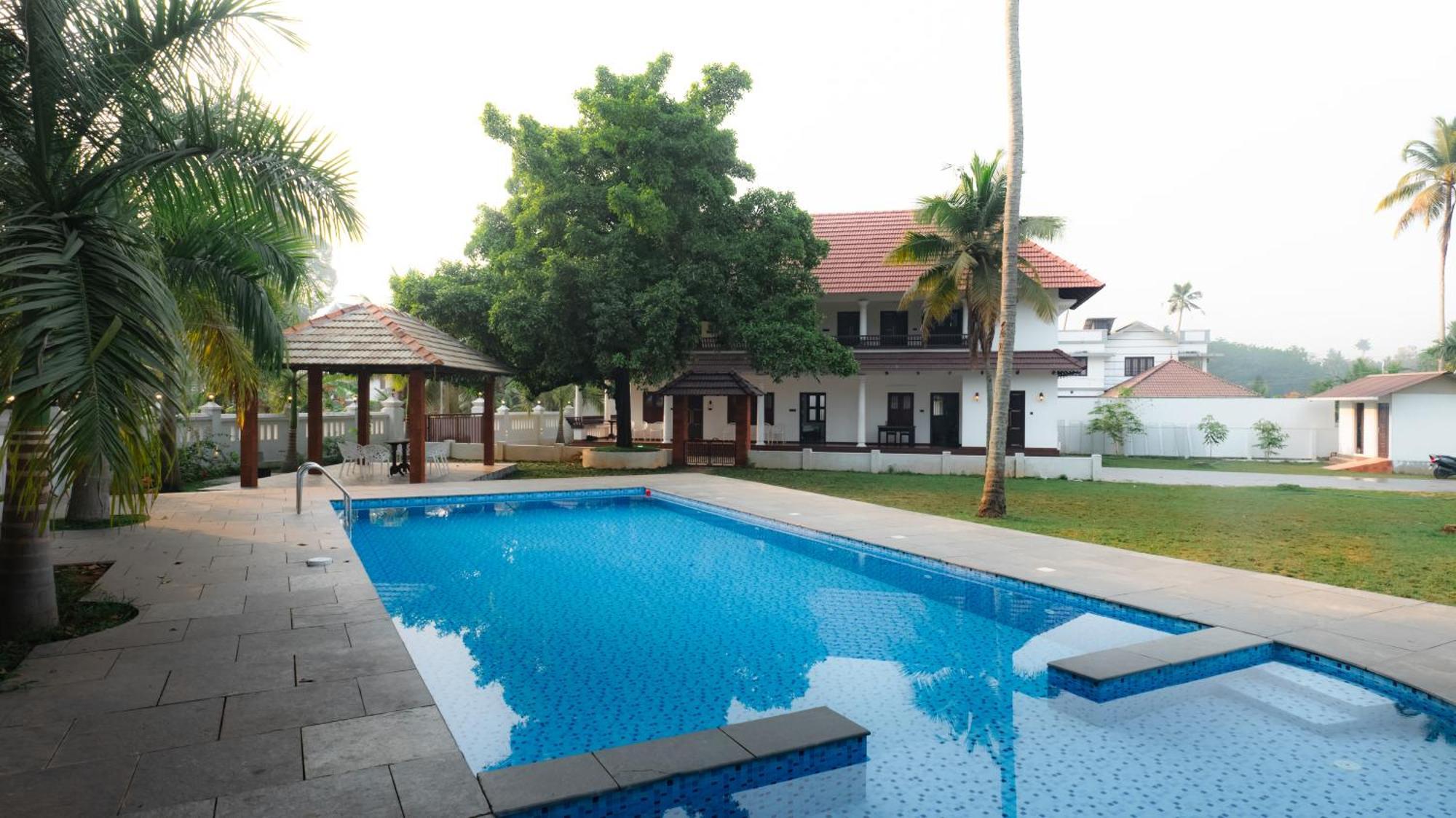 Tamarind Heritage Holiday Home 앙가말리 외부 사진
