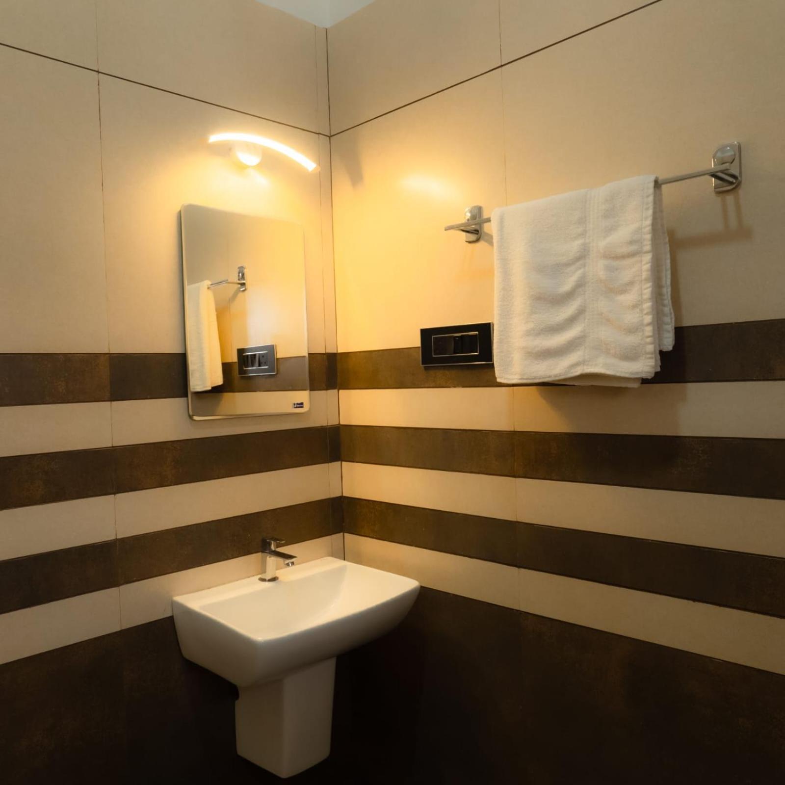 Tamarind Heritage Holiday Home 앙가말리 외부 사진